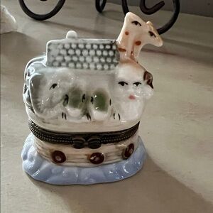 TRINKET BOX